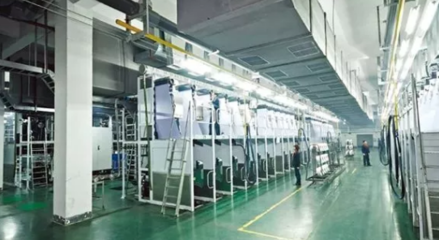 这些化纤面料凭什么卖得又贵又抢手？拆解纺织业的高附加值密码